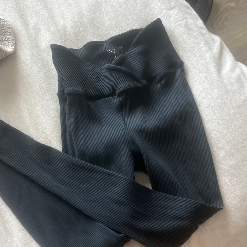 YEAR OF OURS ribbed legging✨✨